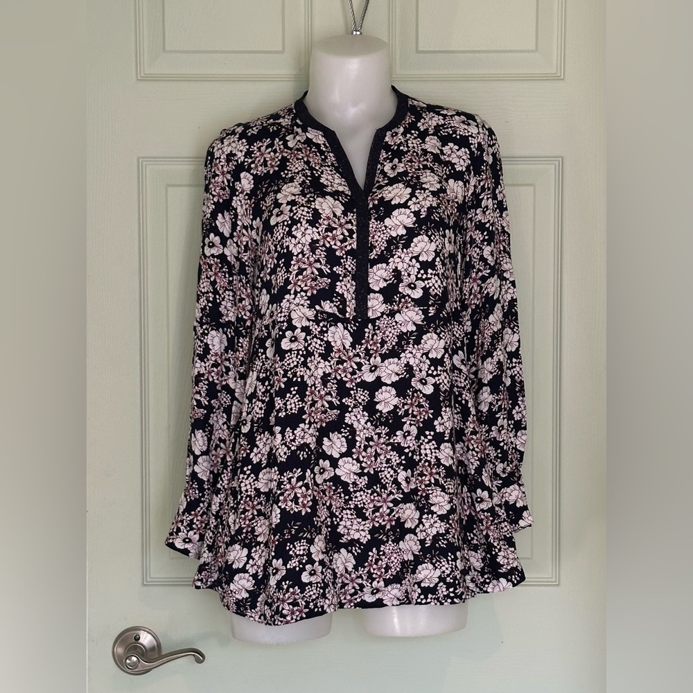 OLSEN Navy, White & Burgundy Blouse with Sparkle Collar - Size XS